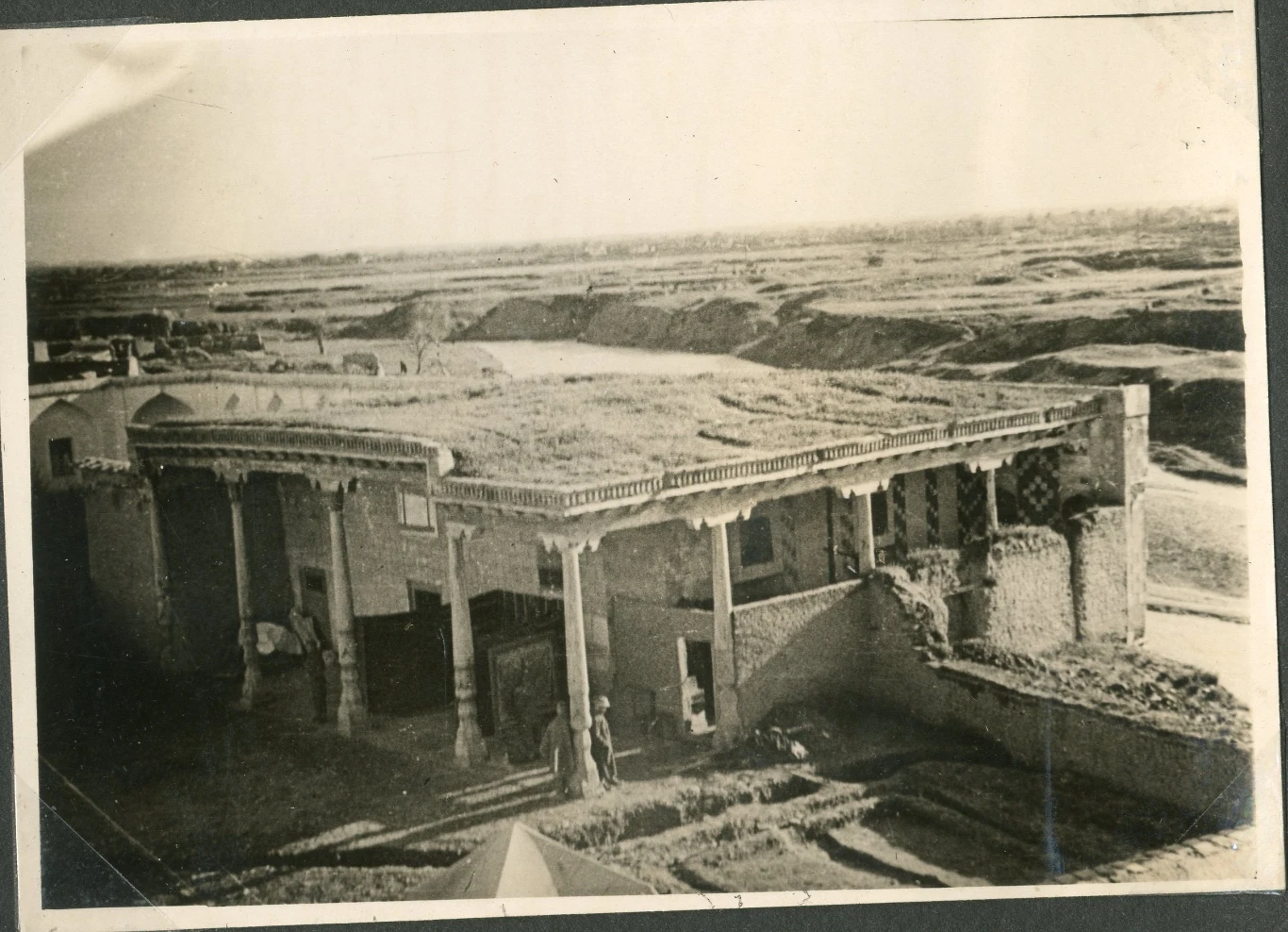 8	Szpital w Medresie (budynek meczetu), Guzar IV 1942 r. AAN, Akta Leona Wacława Koca, sygn. 21.
