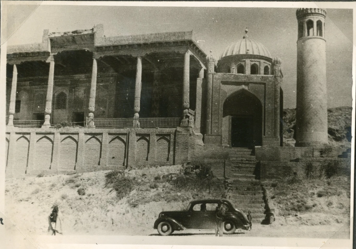 Meczet z minaretem, Samarkanda 10–13 VII 1942 r. AAN, Akta Leona Wacława Koca, sygn. 22.