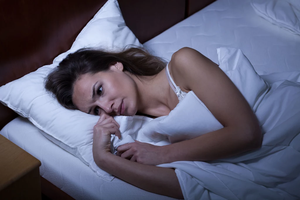 Szacuje się, że około 40 proc. Polaków miewa problemy z  rytmem snu