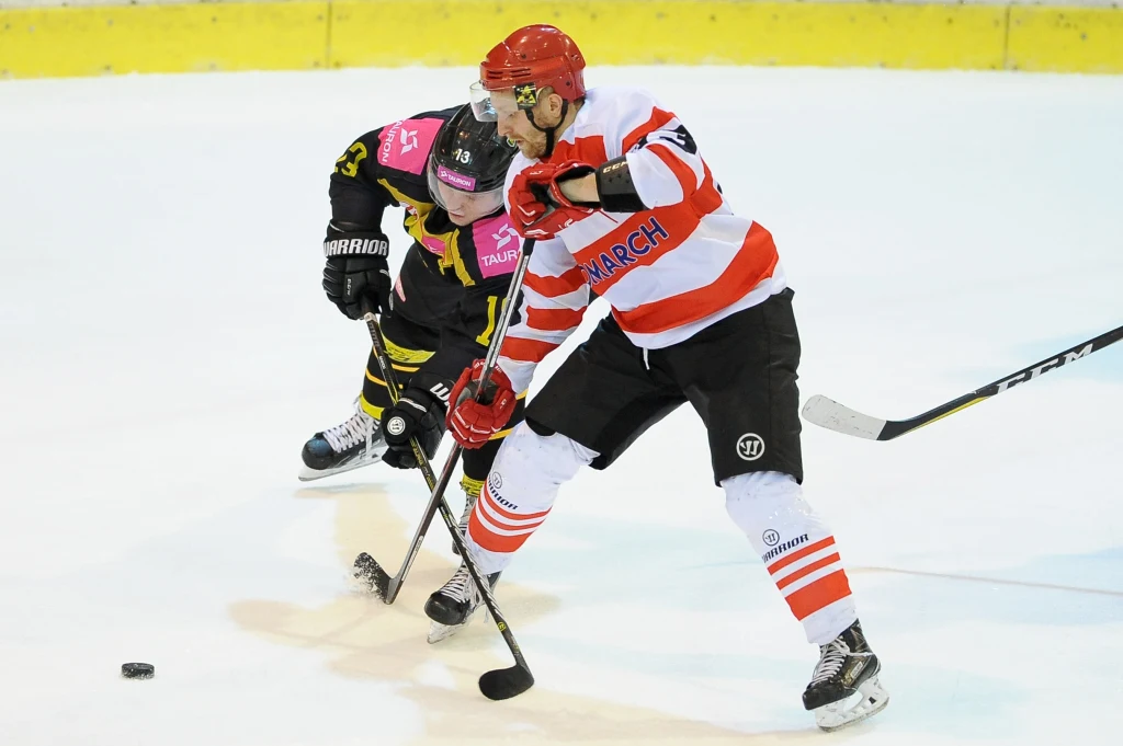 Kasper Bryniczka (na pierwszym planie) znalazł się w kadrze Kasper Bryniczka (na pierwszym planie) znalazł się w kadrze