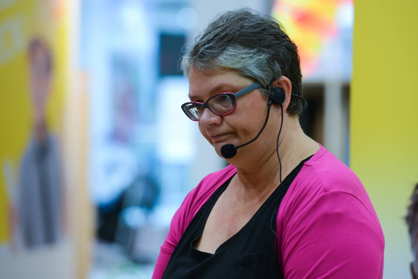 Dorota Zawadzka chałturzy w supermarkecie Dorota Zawadzka chałturzy w supermarkecie