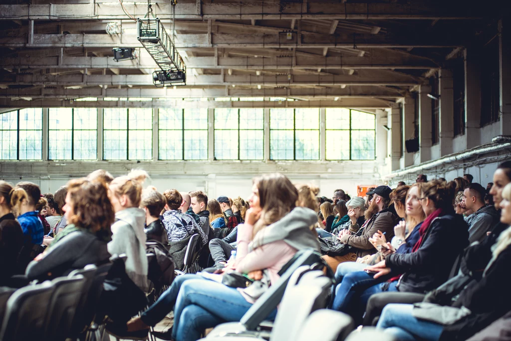 To ogromna dawka inspiracji dla każdego, kto chce projektować świadomie i odpowiedzialnie