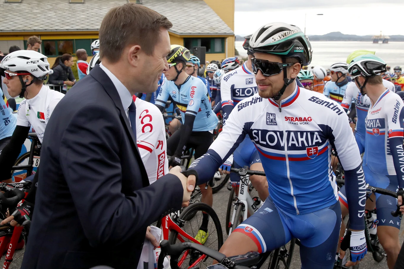 Szef UCI David Lappartient (z lewej) i kolarski mistrz świata Peter Sagan Szef UCI David Lappartient (z lewej) i kolarski mistrz świata Peter Sagan