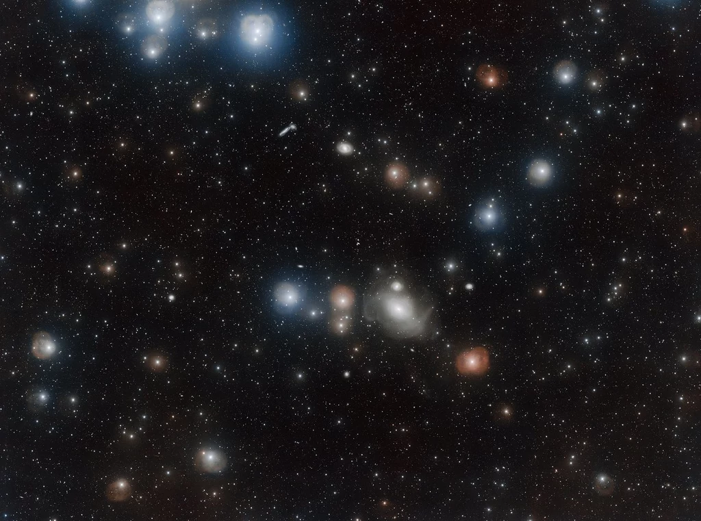 VST odkrywa przed nami tajemnice NGC 1316