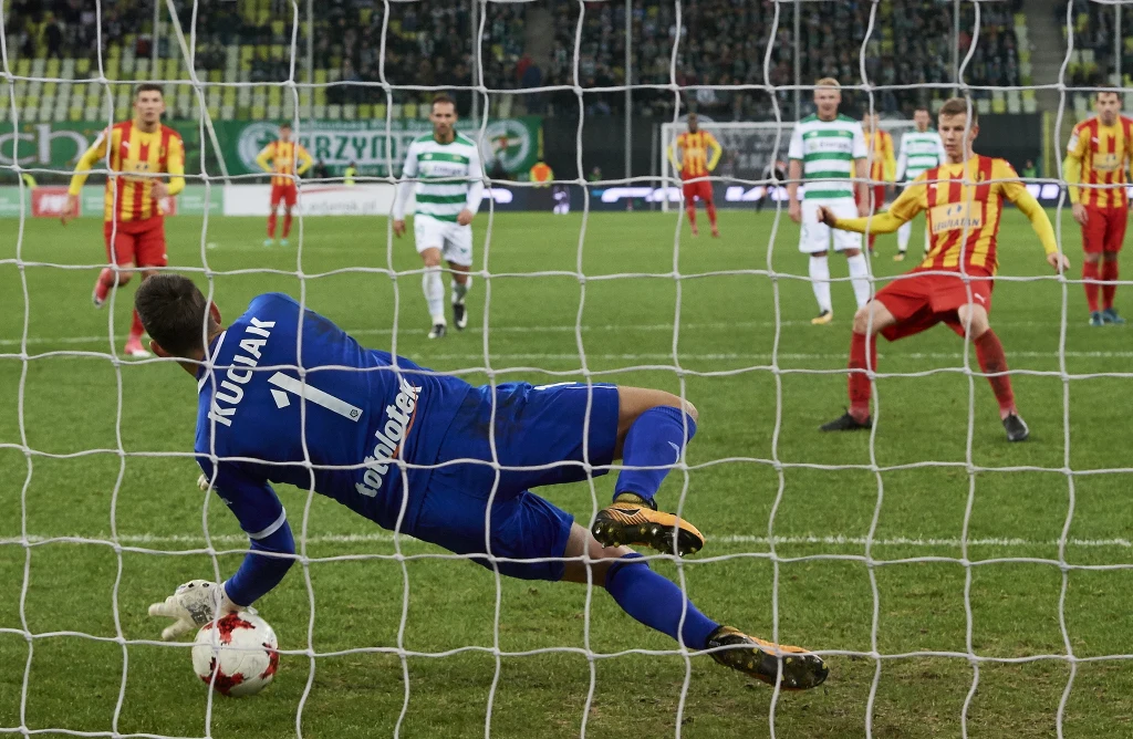 Duszan Kuciak broni karnego