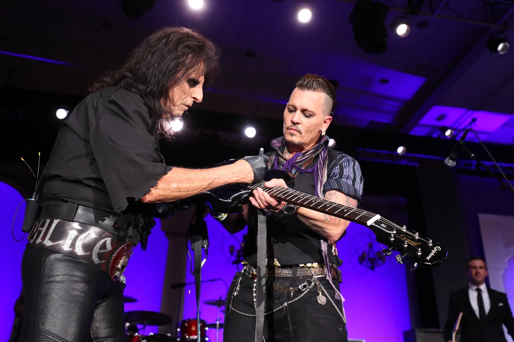 Alice Cooper i Johnny Depp (Hollywood Vampires) w akcji Alice Cooper i Johnny Depp (Hollywood Vampires) w akcji