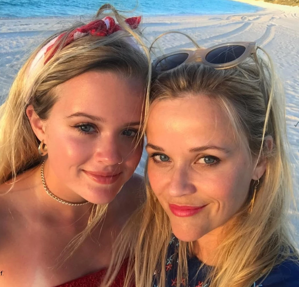 Reese Witherspoon z córką Avą