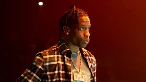 Namawiał fana do skoku z balkonu. Travis Scott pozwany 