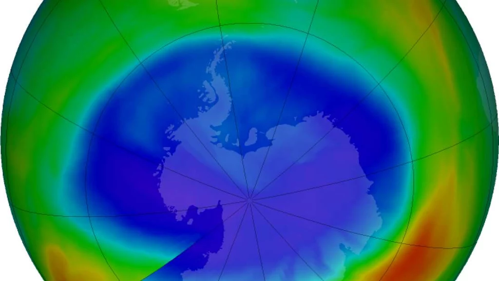 Dziura ozonowa jest mniejsza niż rok temu
