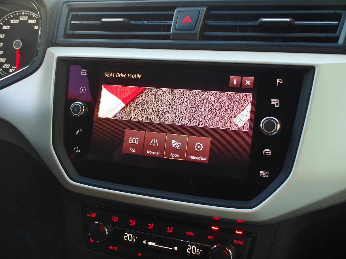 Seat Arona