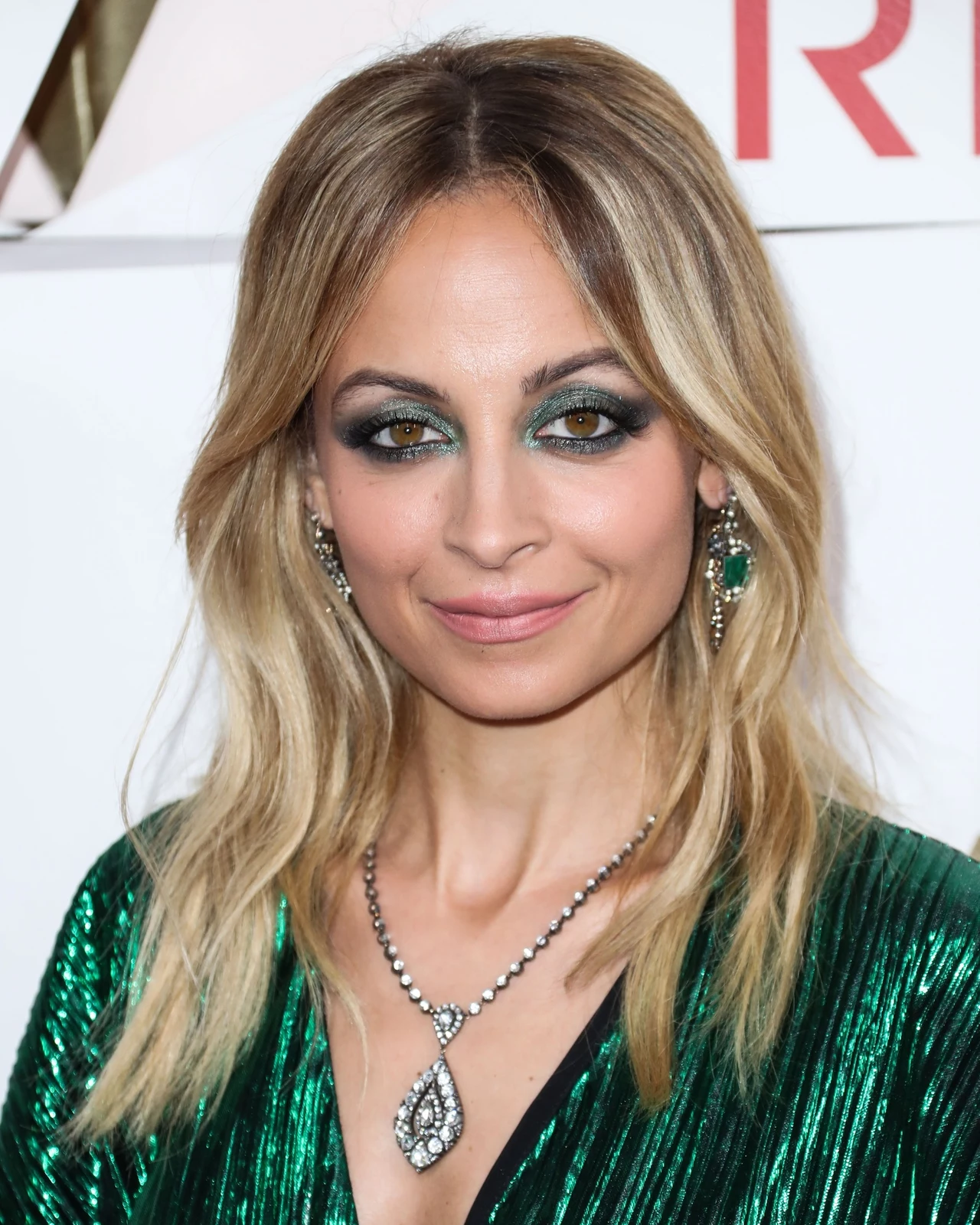 Nicole Richie w zielonym makijażu Nicole Richie w zielonym makijażu