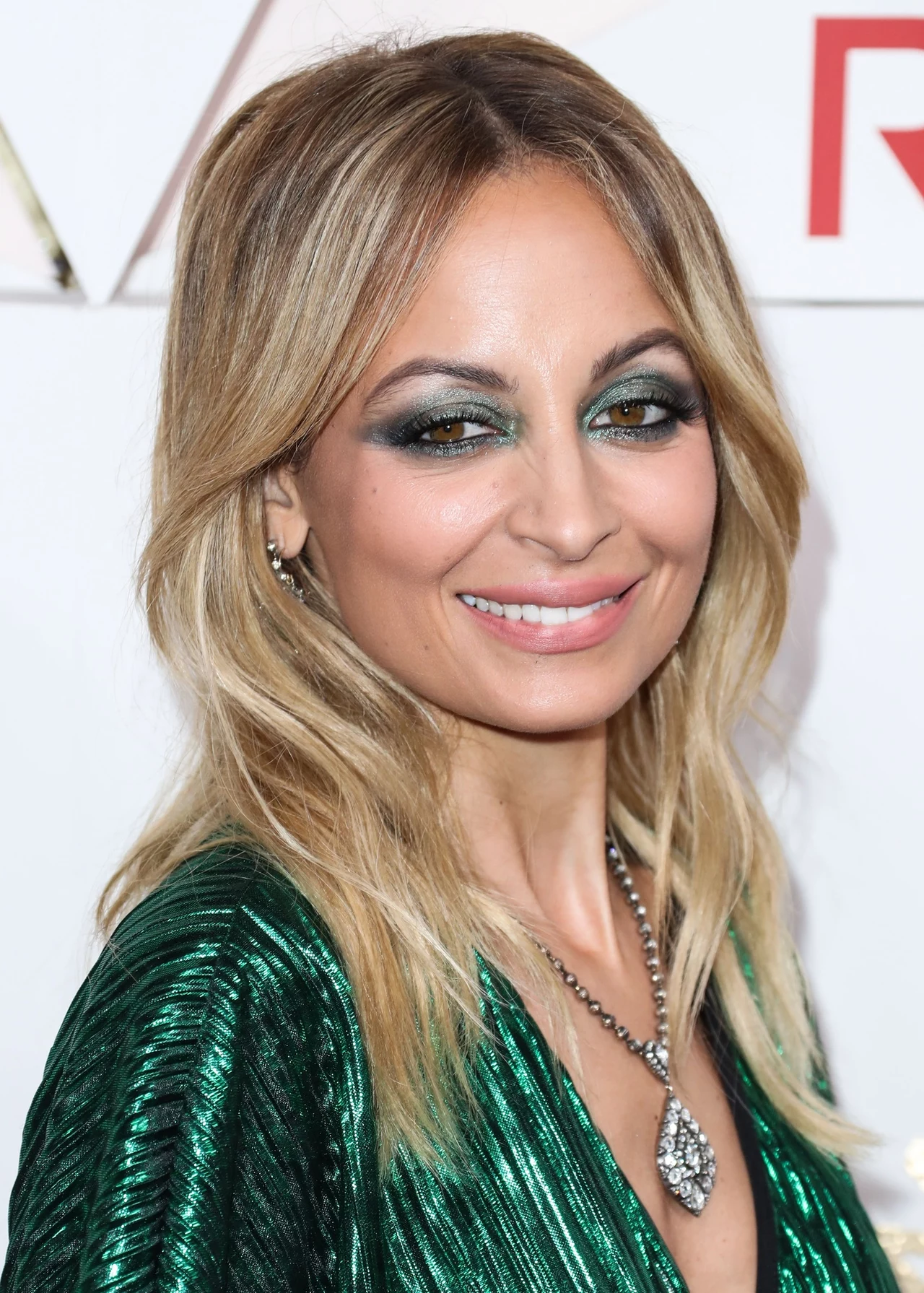Nicole Richie w zielonym makijażu Nicole Richie w zielonym makijażu