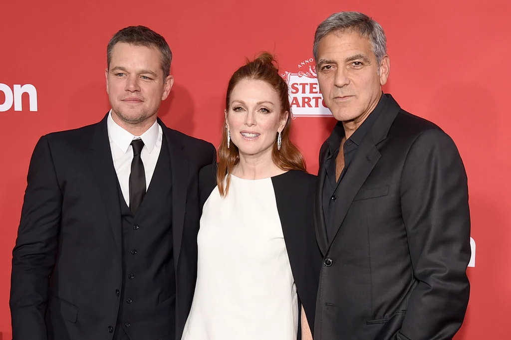 Julianne Moore, Matt Damon i George Clooney podczas premiery filmu "'Suburbicon"