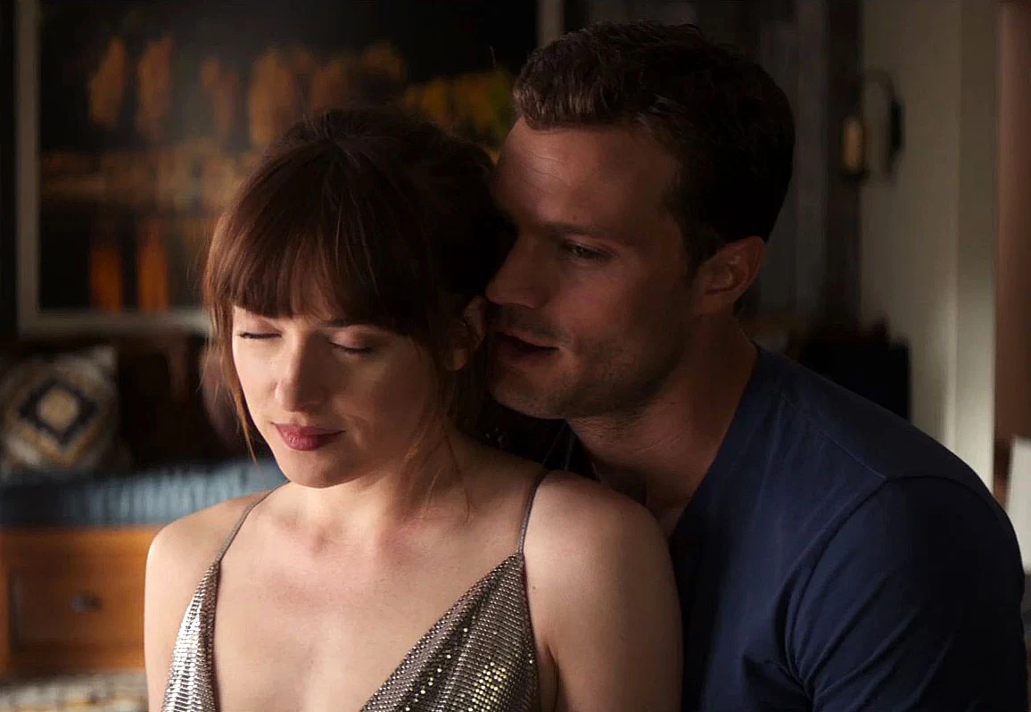 "Nowe oblicze Greya" - finał erotycznej serii autorstwa E.L. James - trafi na ekrany kin w walentynki 2018.

 