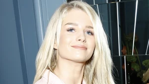 Lottie Moss na imprezie w piżamie