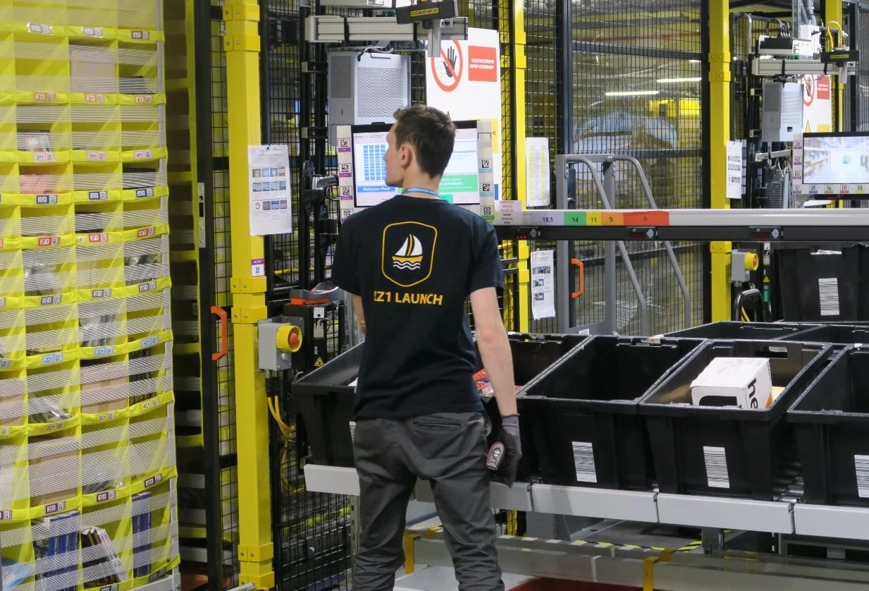 Amazon otwiera Centrum Logistyki E-Commerce w Kołbaskowie - GeekWeek w ...