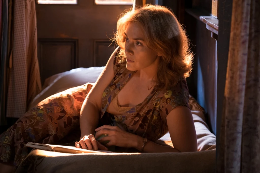 Kate Winslet w filmie "Na karuzeli życia" Kate Winslet w filmie "Na karuzeli życia"