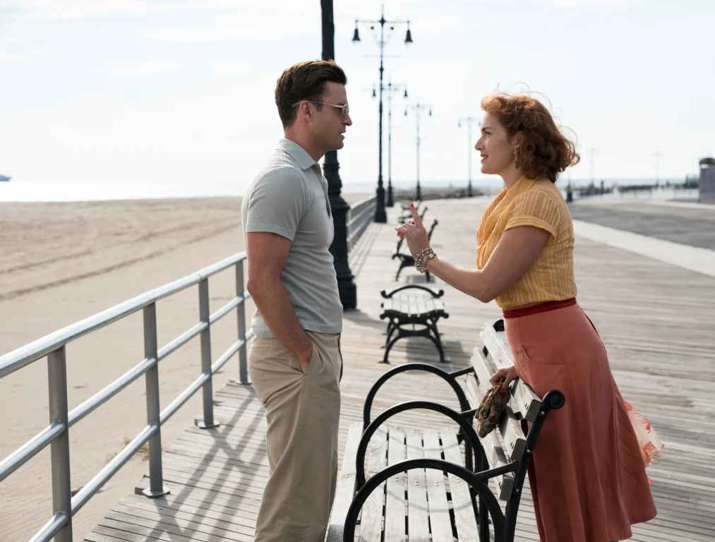 Justin Timberlake flirtuje z Kate Winslet na zdjęciach z filmu „Na karuzeli życia”.
Najnowszy obraz Woody’ego Allena trafi na ekrany kin już 1 grudnia.
Justin Timberlake flirtuje z Kate Winslet na zdjęciach z filmu „Na karuzeli życia”.
Najnowszy obraz Woody’ego Allena trafi na ekrany kin już 1 grudnia.