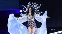 Ming Xi na wybiegu Victoria's Secret