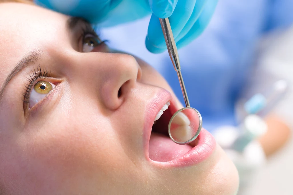 Wiele osób zwleka z wizytą u dentysty nawet do ostatniej fazy, ale w często w tym momencie ząb może być nie do uratowania Wiele osób zwleka z wizytą u dentysty nawet do ostatniej fazy, ale w często w tym momencie ząb może być nie do uratowania