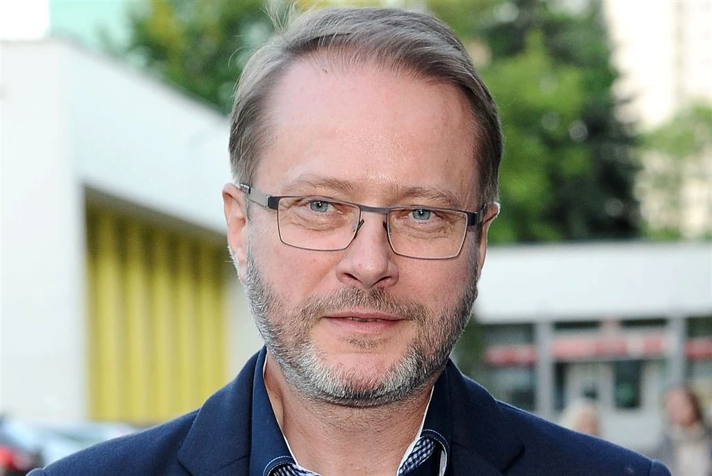 Artur Żmijewski Artur Żmijewski