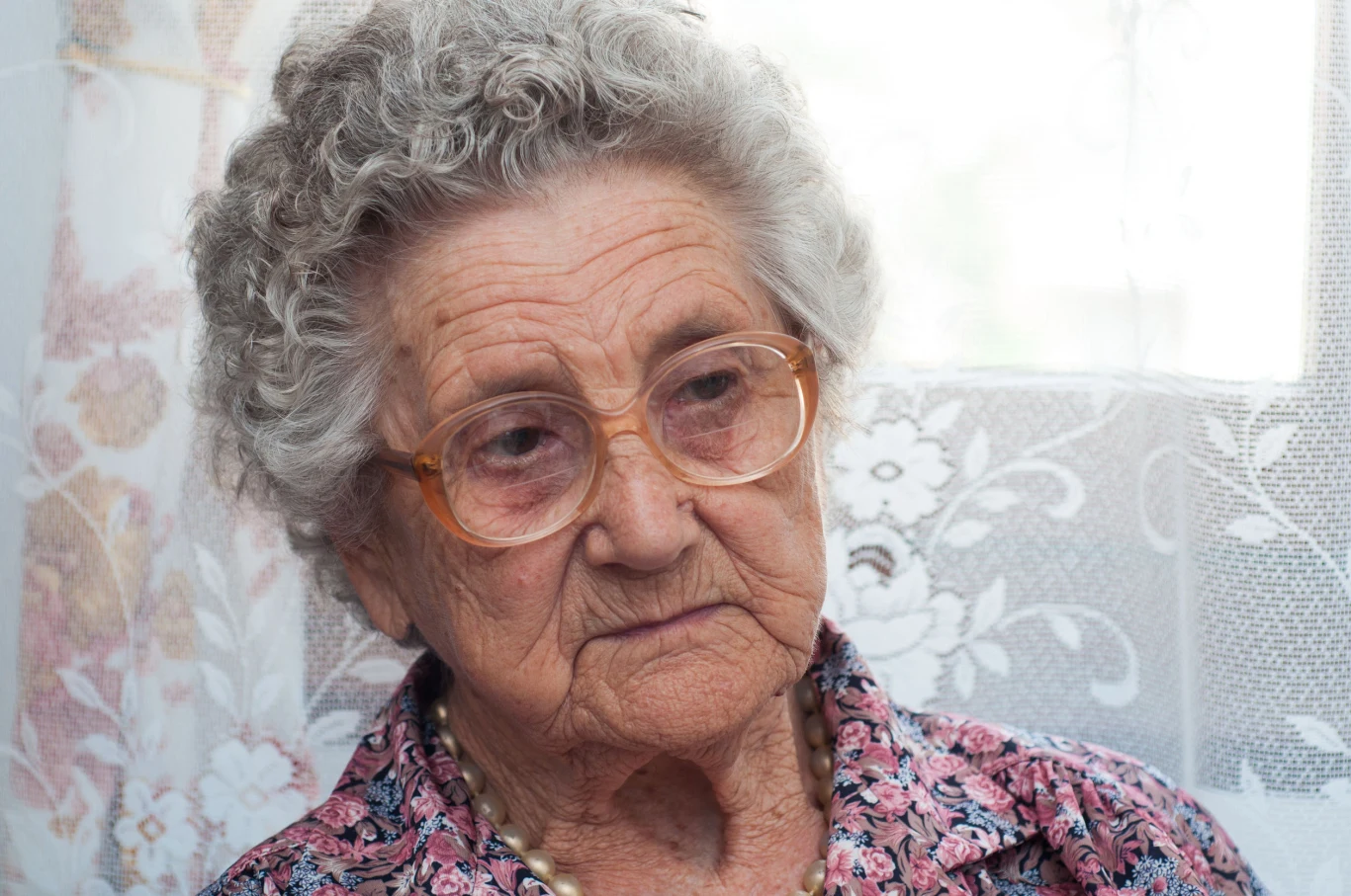 W dzieciństwie żyli w lęku. Nie mogli liczyć na mamę. Musieli ją chronić