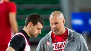 rener reprezentacji Polski koszykarzy Mike Taylor (P) i zawodnik Kamil Łączyński