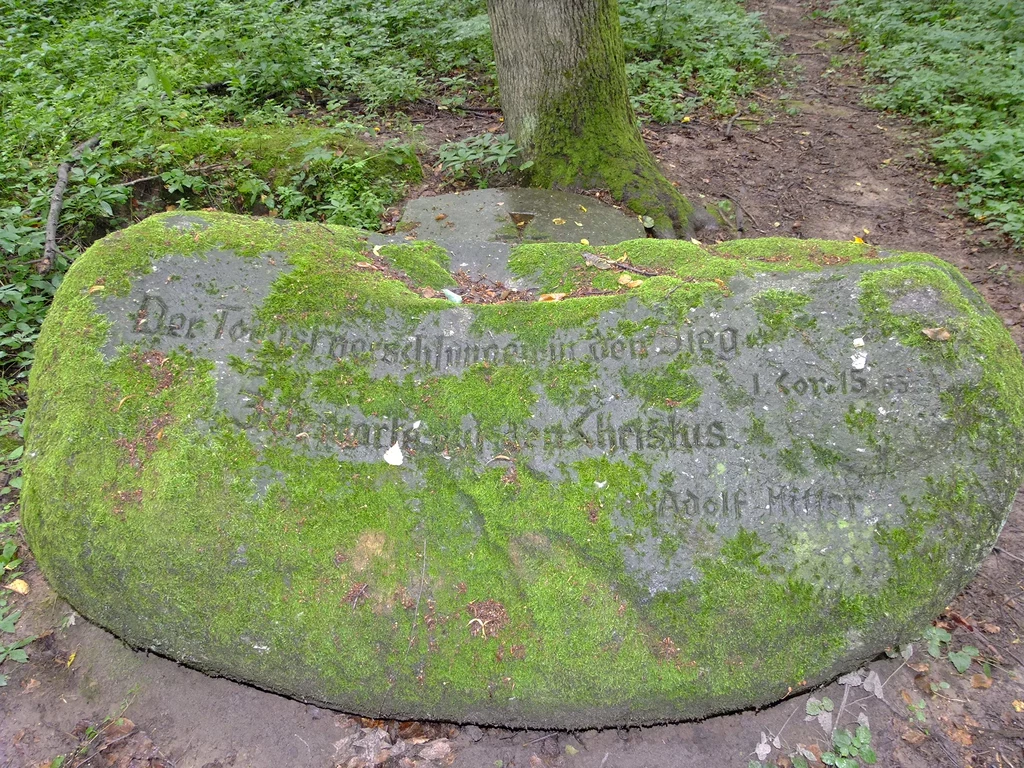 Cmentarz Dohnów-Markowo Cmentarz Dohnów-Markowo