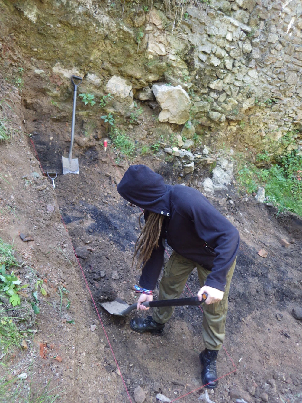 Podczas prac archeologicznych zaczęły się pojawiać zupełnie nowe, nieznane dotychczas fakty Podczas prac archeologicznych zaczęły się pojawiać zupełnie nowe, nieznane dotychczas fakty