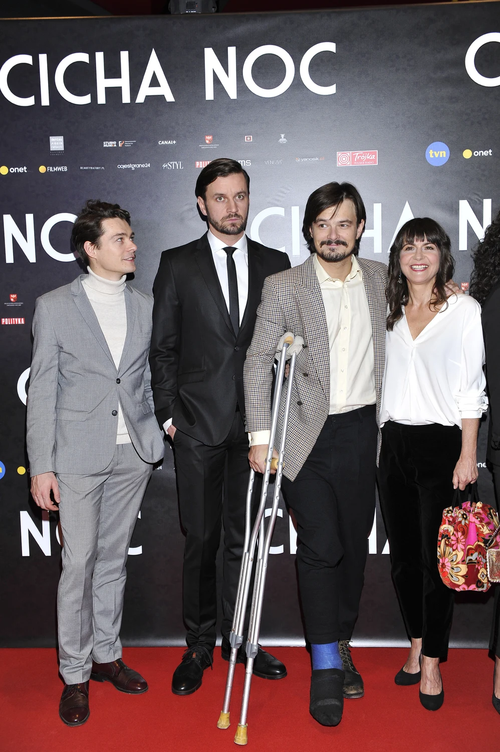 Premiera filmu "Cicha Noc". Na zdjęciu: Tomasz Ziętek, Piotr Domalewski, Dawid Ogrodnik, Agnieszka Suchora Premiera filmu "Cicha Noc". Na zdjęciu: Tomasz Ziętek, Piotr Domalewski, Dawid Ogrodnik, Agnieszka Suchora