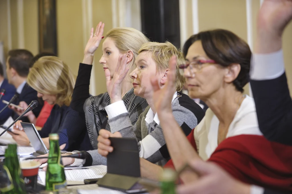 Posiedzenie komisji sprawiedliwości i praw człowieka, 29 bm. w Sejmie. Komisja kontynuuje prace nad prezydenckim projektem ustawy o Sądzie Najwyższym Posiedzenie komisji sprawiedliwości i praw człowieka, 29 bm. w Sejmie. Komisja kontynuuje prace nad prezydenckim projektem ustawy o Sądzie Najwyższym