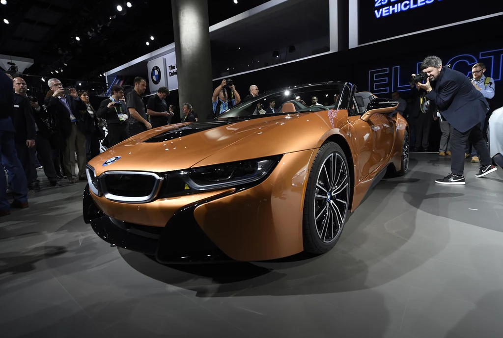 BMW i8 Roadster