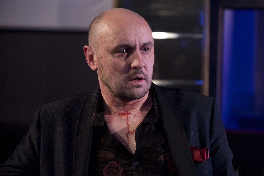 - Staję na planie "Pitbulla 3" jak przed największym wyzwaniem w życiu. Przyjdzie mi się bowiem zmierzyć nie tylko z gigantycznym sukcesem finansowym poprzednich dwóch części, ale także z legendą i doskonałością serialu sprzed 12 lat - mówi Władysław Pasikowski.