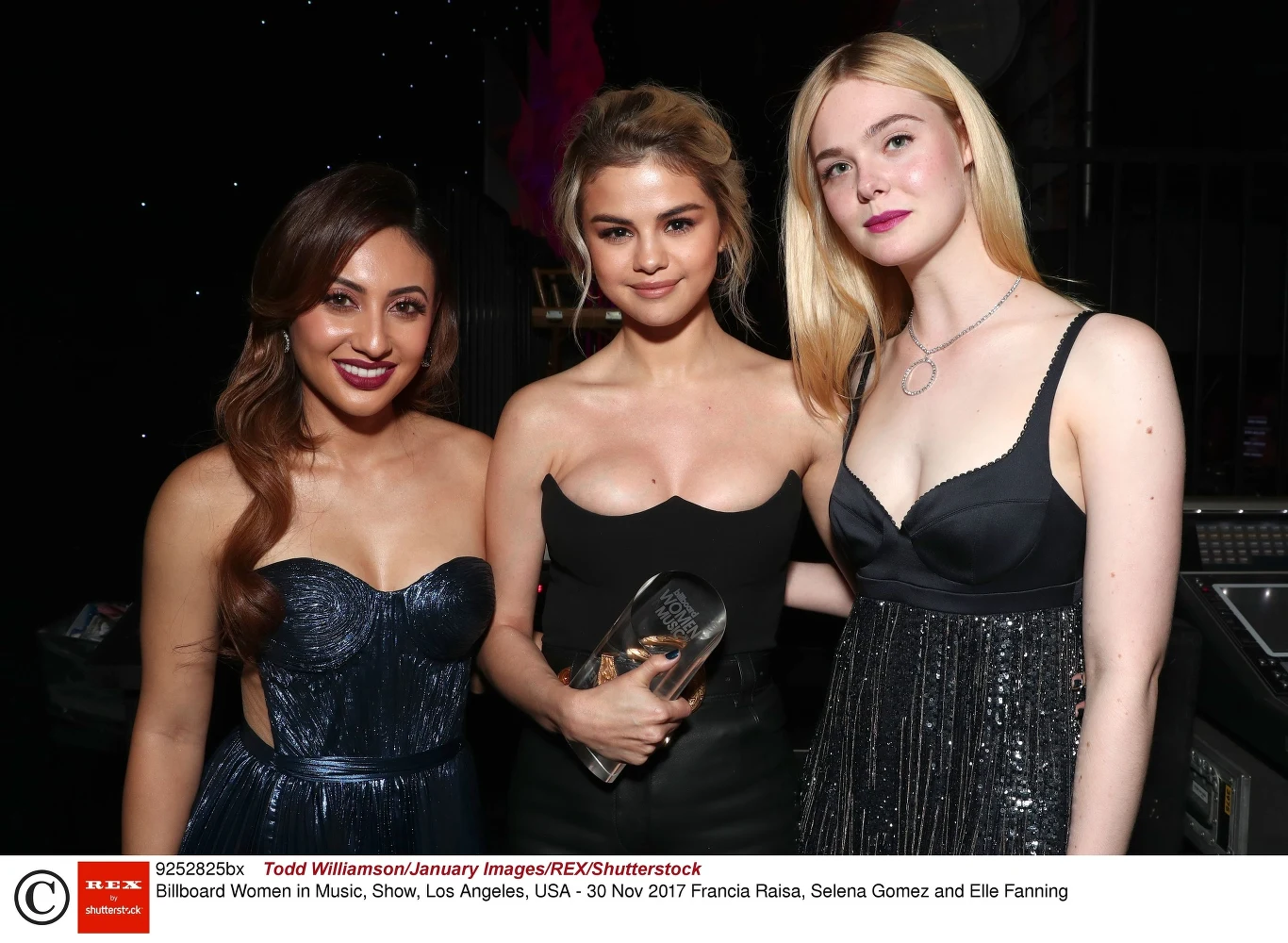 Selena Gomez razem z Francią Raisą i Elle Fanning na gali Billboard - Women In Music