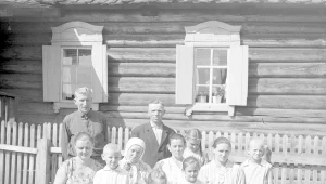 Polska rodzina ze wsi Czerwona Wierszyna na Syberii (140 km od Irkucka). Zdjęcie z lat 60. XX wieku.