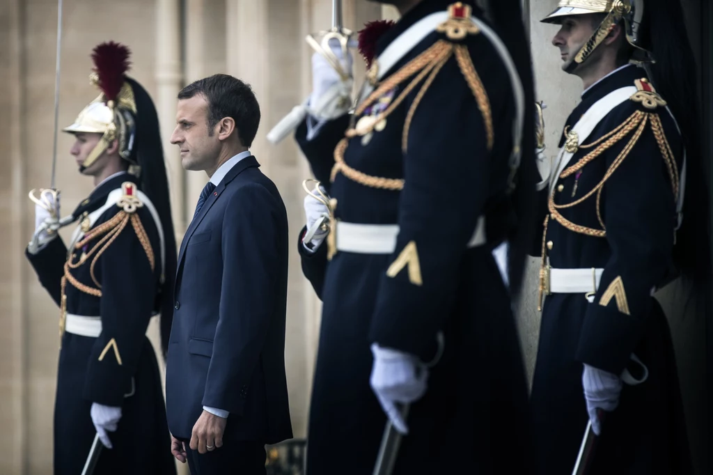 Prezydent Francji Emmanuel Macron przyjął w sobotę w Pałacu Elizejskim byłego prezydenta USA Baracka Obamę Prezydent Francji Emmanuel Macron przyjął w sobotę w Pałacu Elizejskim byłego prezydenta USA Baracka Obamę