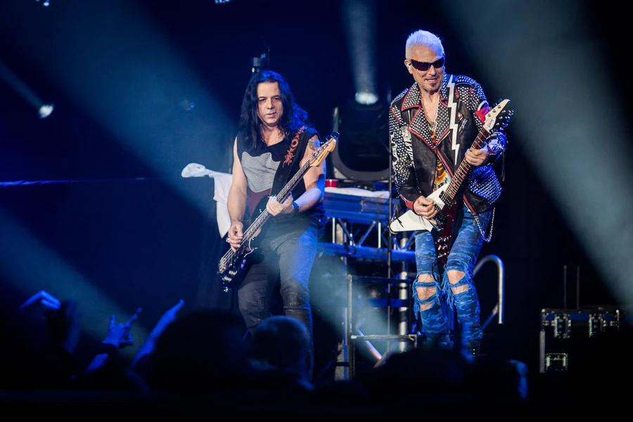 Pochodzący z Wieliczki basista Paweł Mąciwoda i gitarzysta Rudolf Schenker (Scorpions). Pochodzący z Wieliczki basista Paweł Mąciwoda i gitarzysta Rudolf Schenker (Scorpions).