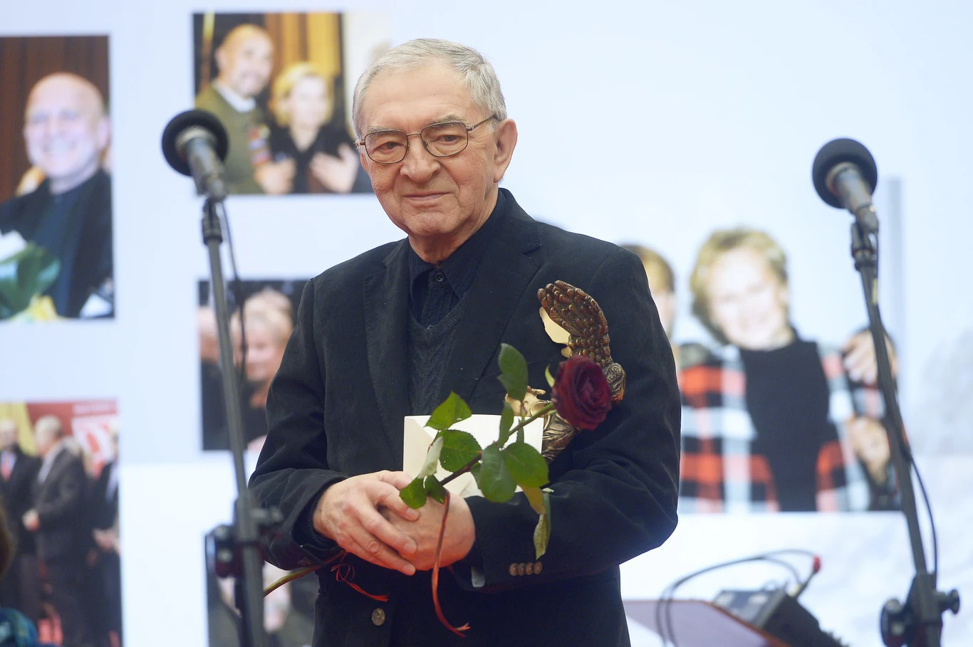 Jerzy Trela ze statuetką Wielkiego Splendora Jerzy Trela ze statuetką Wielkiego Splendora