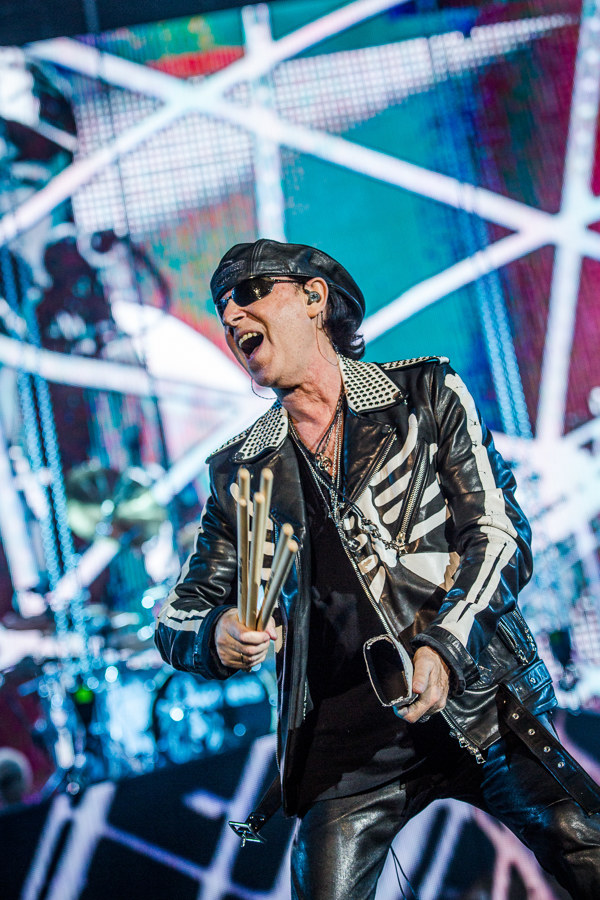 Klaus Meine (Scorpions) podczas koncertu w Gdańsku/Sopocie