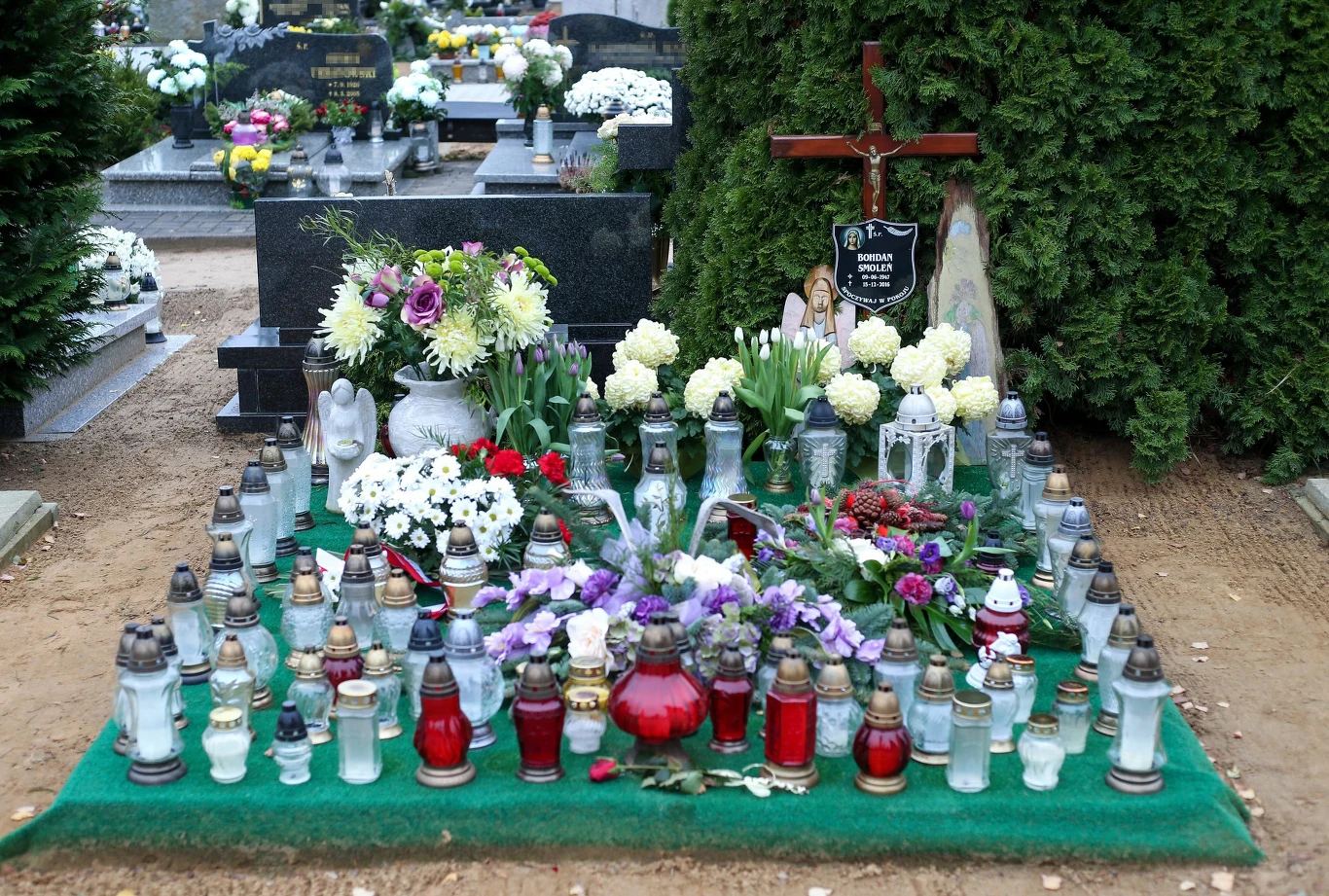 Tak wygląda grób Bohdana Smolenia