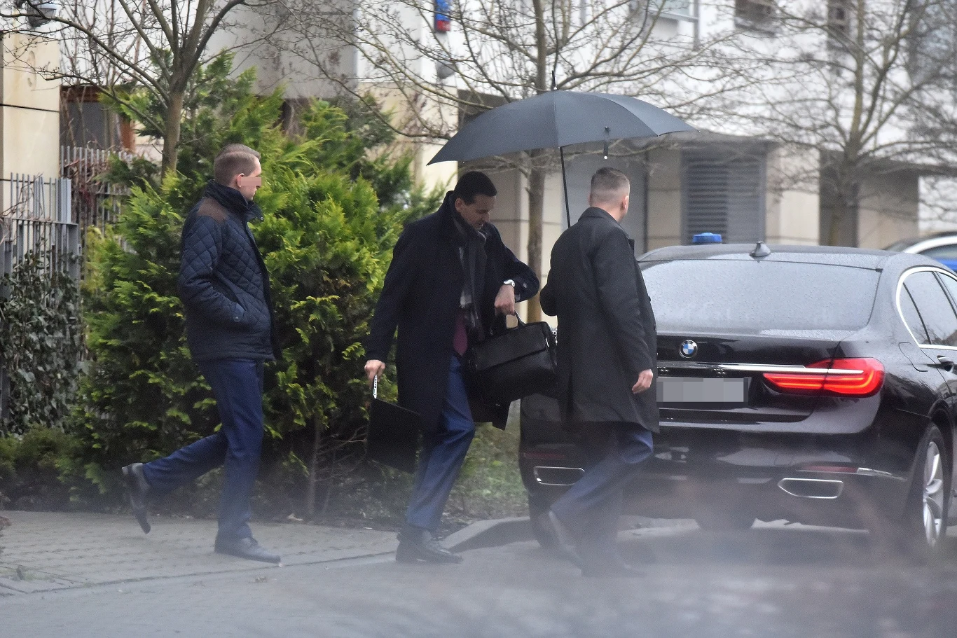 Mateusz Morawiecki z ochroną Mateusz Morawiecki z ochroną