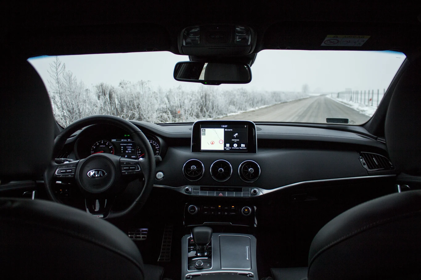 Kia Stinger GT na zdjęciach