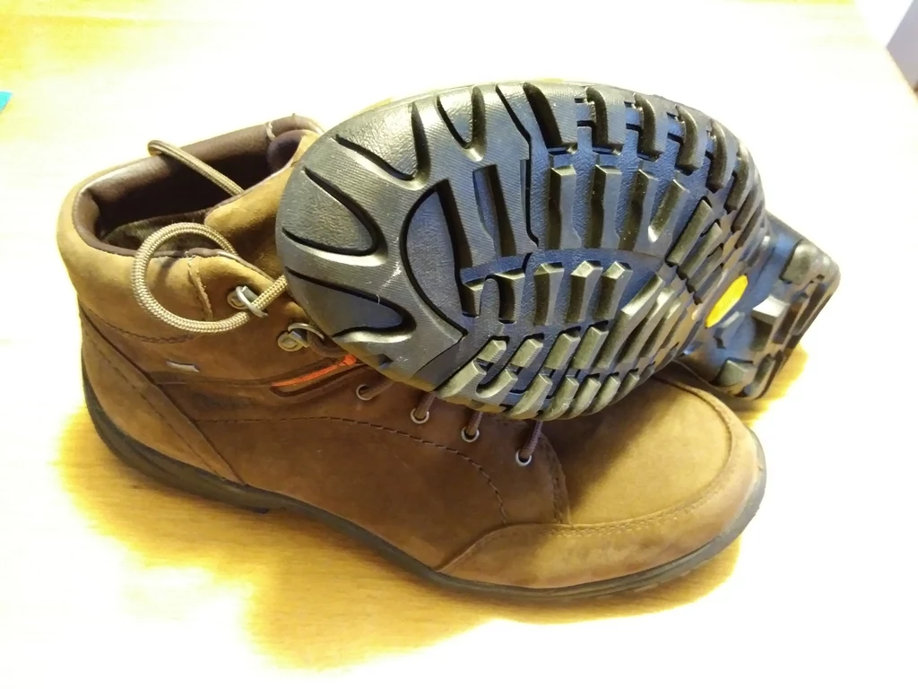 O wygodę i ochronę stopy dbają również podeszwy Vibram O wygodę i ochronę stopy dbają również podeszwy Vibram