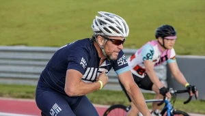 Lance Armstrong (na pierwszym planie)