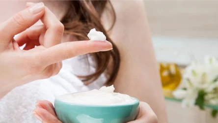 Jaką domową maseczkę warto nakładać na twarz i włosy?