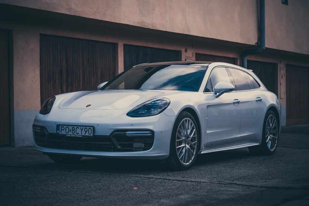 Porsche Panamera Turbo Sport Turismo