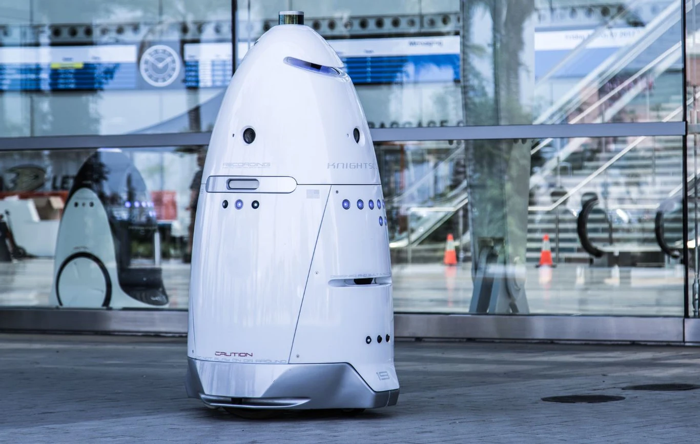 Robot Knightscope K5 to maszyna patrolująca ulice Robot Knightscope K5 to maszyna patrolująca ulice