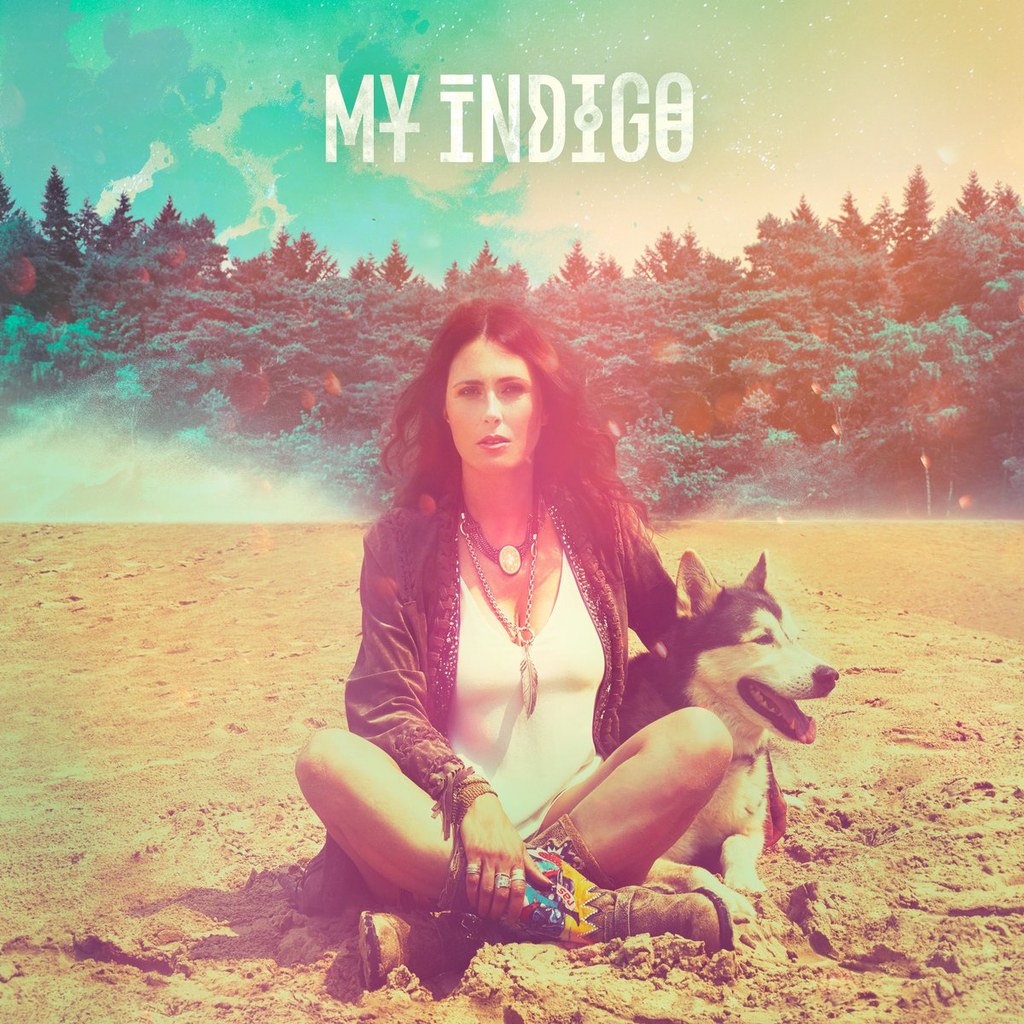 Sharon den Adel na okładce płyty "My Indigo"