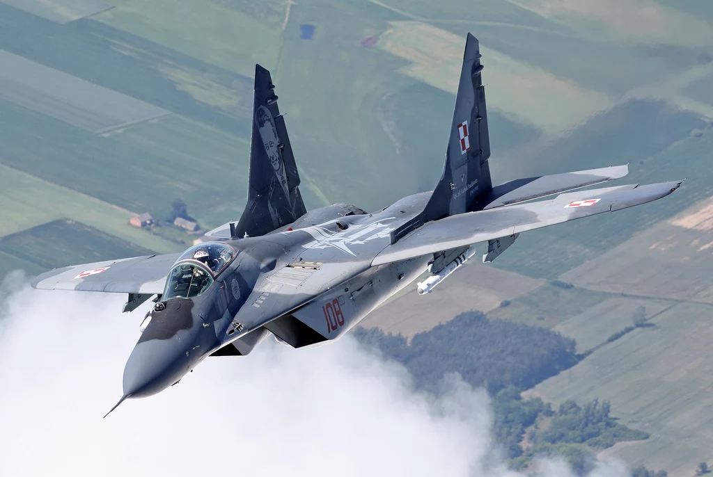 Pierwsze MiG-29 zaczęły służbę w Siłach Powietrznych RP w lipcu 1989 roku