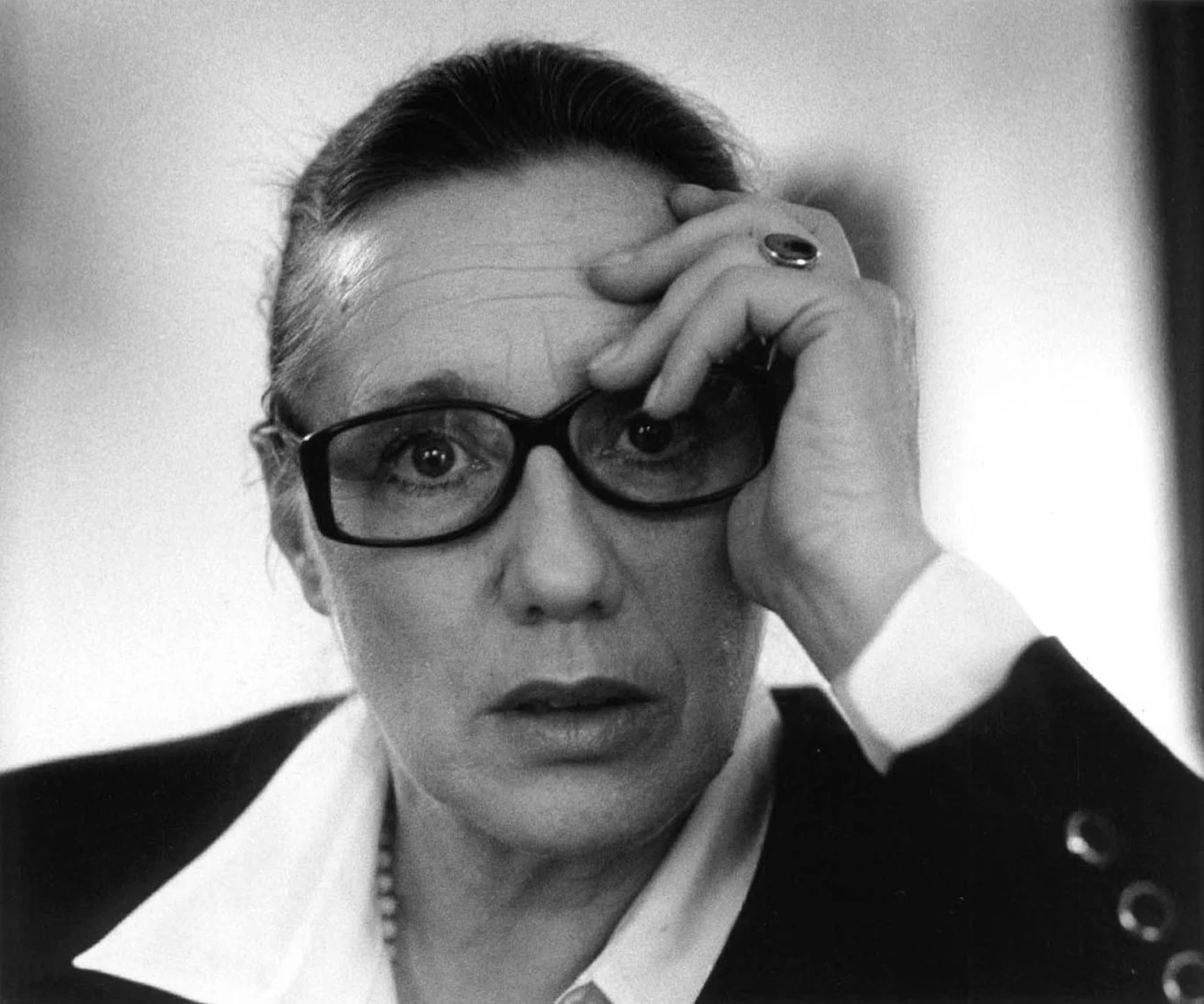 Maja Komorowska - Idalia Dobrowolska w "Cwale" Krzysztofa Zanussiego i Jola w nominowanych do Oscara "Pannach z Wilka" Andrzeja Wajdy - w sobotę, 23 grudnia, kończy 80 lat. "Teatr bardziej przypomina życie. Natomiast film jest przygodą" - mówi aktorka.